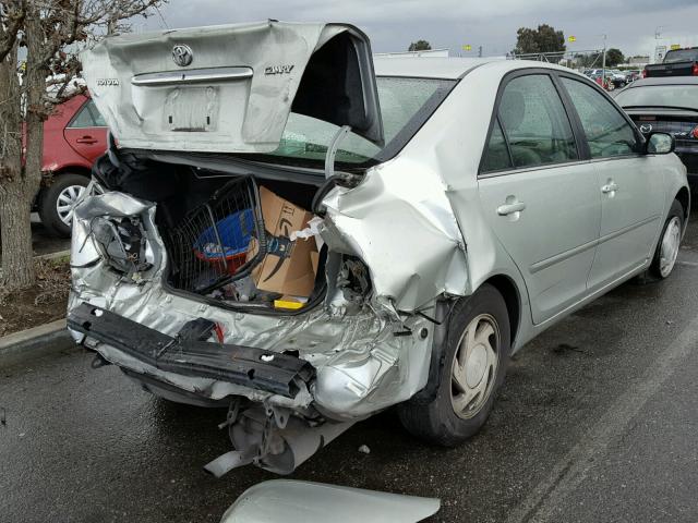 JTDBE32K563061491 - 2006 TOYOTA CAMRY LE SILVER photo 4