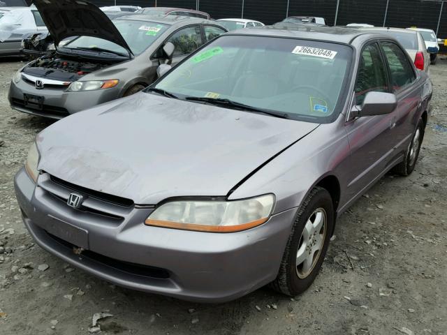 1HGCG1658YA030162 - 2000 HONDA ACCORD EX GRAY photo 2