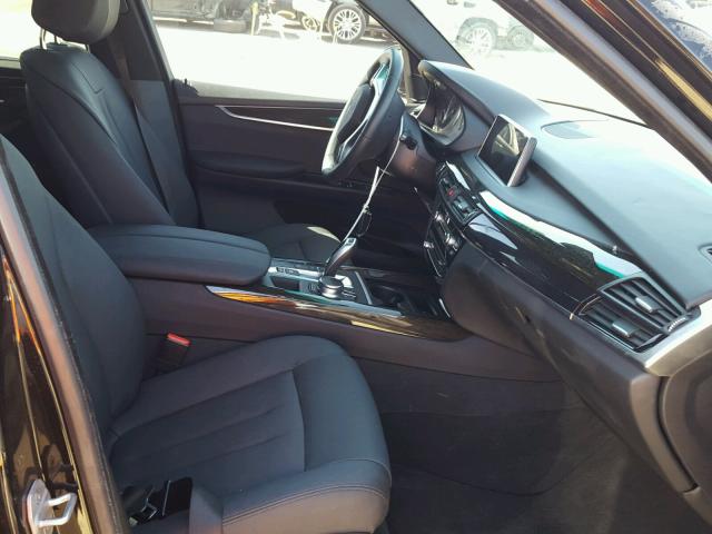 5UXKR0C55H0U49903 - 2017 BMW X5 XDRIVE3 შავი ფოტო 5