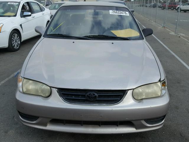 1NXBR12E71Z517654 - 2001 TOYOTA COROLLA CE GOLD photo 9