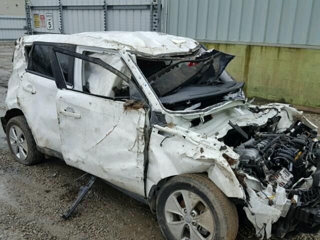 KNDJN2A26E7056458 - 2014 KIA SOUL WHITE photo 9