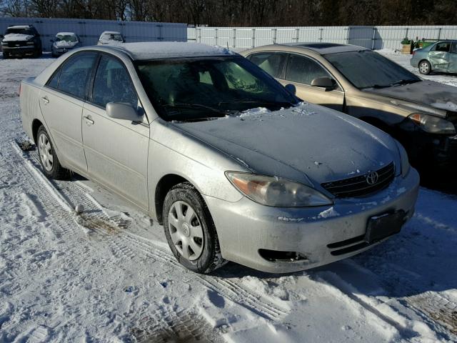 4T1BE32K14U929991 - 2004 TOYOTA CAMRY LE SILVER photo 1