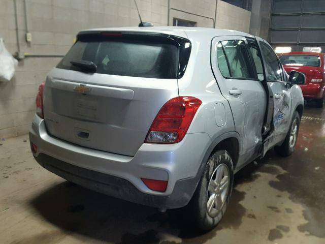 KL7CJNSB9HB050544 - 2017 CHEVROLET TRAX LS SILVER photo 4