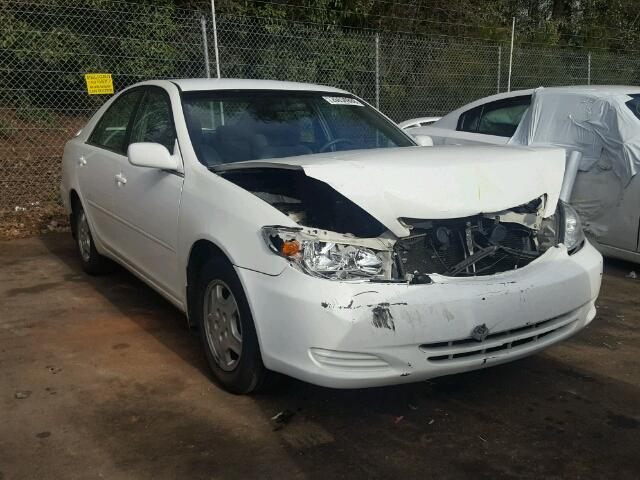 4T1BF30KX3U057180 - 2003 TOYOTA CAMRY LE WHITE photo 1