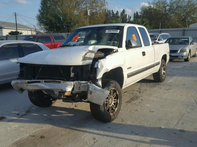 1GCEK19T11E252816 - 2001 CHEVROLET SILVERADO WHITE photo 2