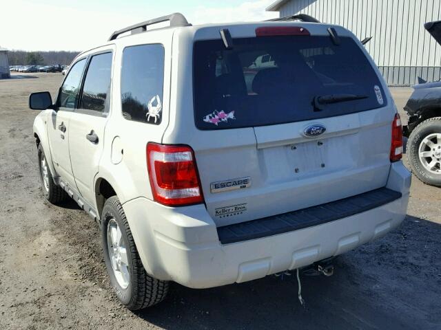 1FMCU03148KA72496 - 2008 FORD ESCAPE XLT CREAM photo 3