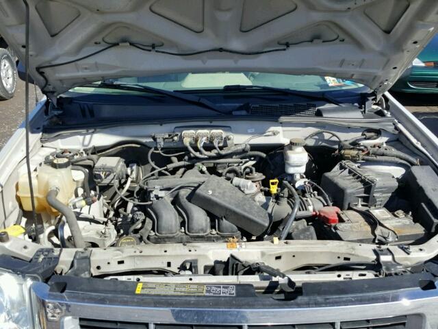 1FMCU03148KA72496 - 2008 FORD ESCAPE XLT CREAM photo 7