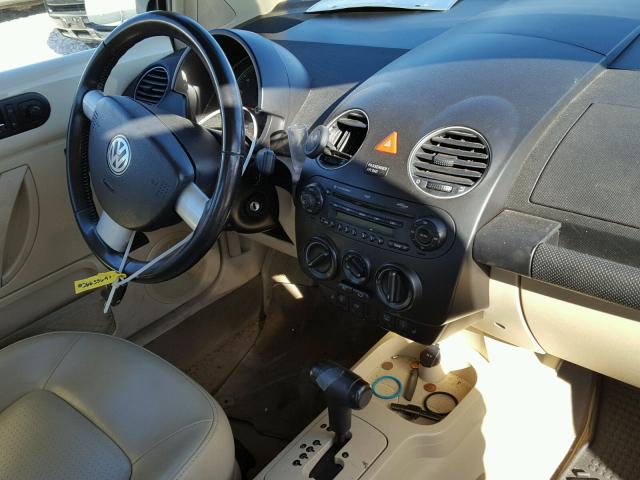 3VWRG31C98M527036 - 2008 VOLKSWAGEN NEW BEETLE 奶油色 照片 9