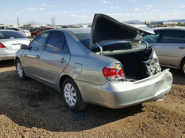 4T1BE32K75U603209 - 2005 TOYOTA CAMRY LE SILVER photo 3