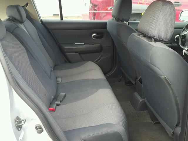 3N1BC13E27L445529 - 2007 NISSAN VERSA S SILVER photo 6