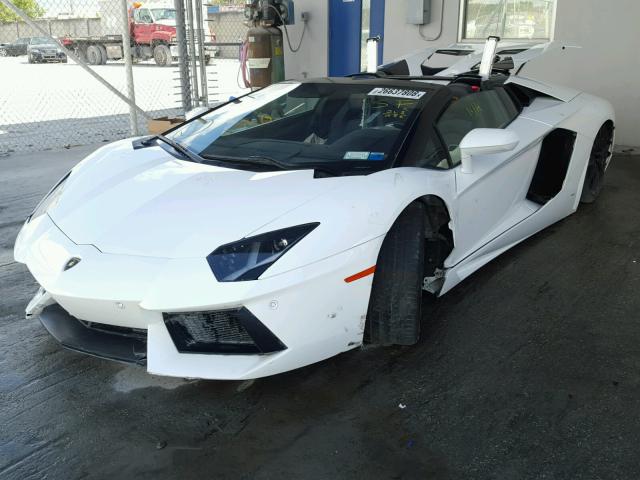 ZHWUR1ZD6ELA02712 - 2014 LAMBORGHINI AVENTADOR WHITE photo 2