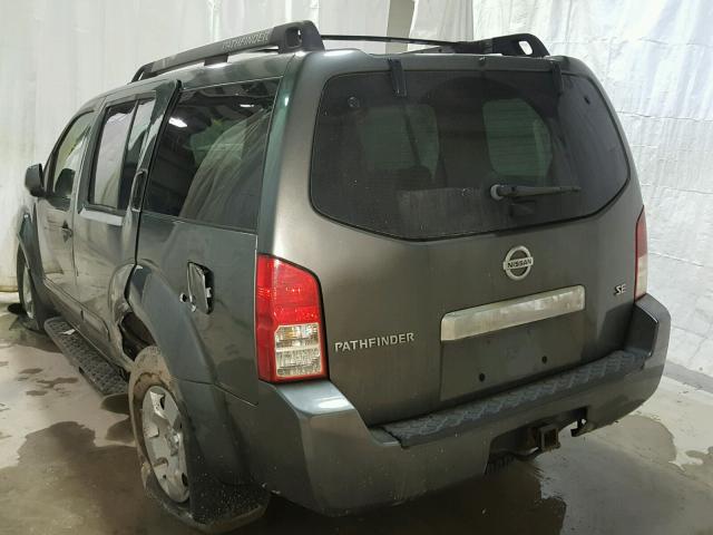 5N1AR18W95C785189 - 2005 NISSAN PATHFINDER GRAY photo 3