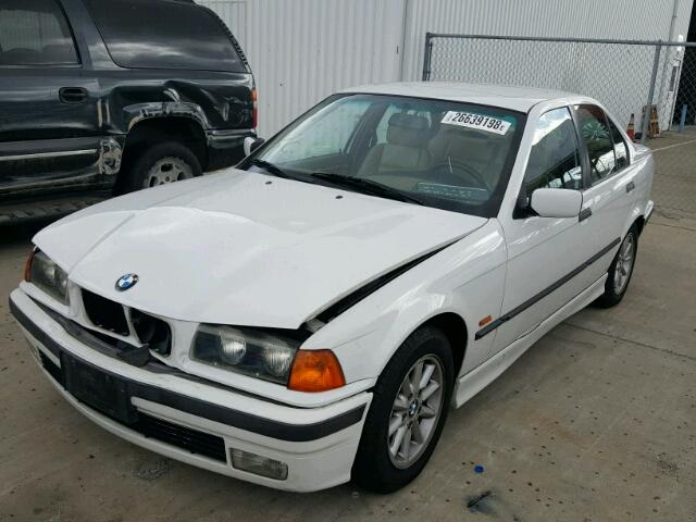 WBACD4326VAV52896 - 1997 BMW 328 I AUTO WHITE photo 2