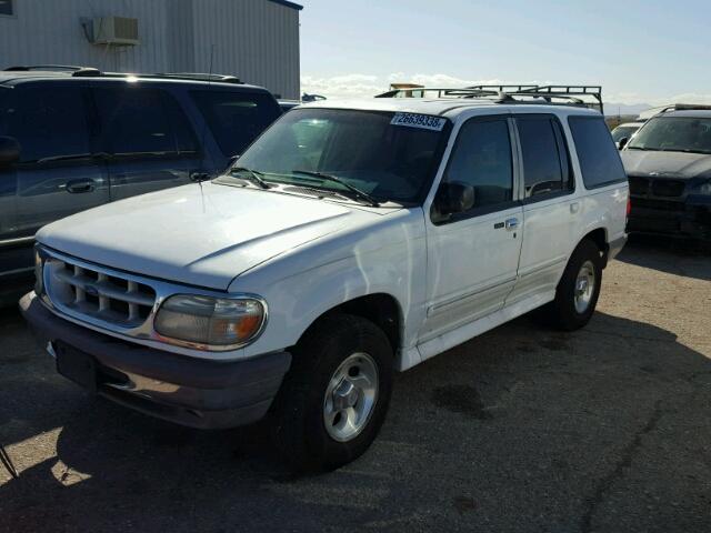 1FMDU34X2VZC17529 - 1997 FORD EXPLORER WHITE photo 2