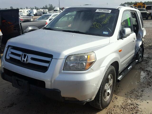 5FNYF28457B017294 - 2007 HONDA PILOT EX SILVER photo 2