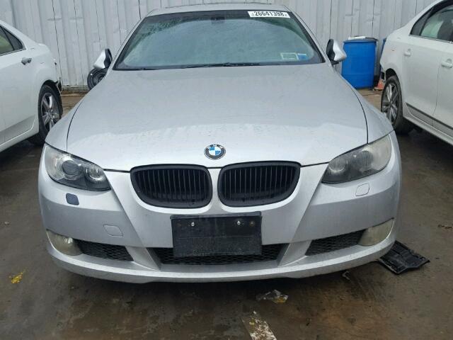 WBAWC33507PD05011 - 2007 BMW 328 XI GRAY photo 9