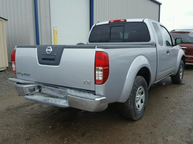 1N6BD06T95C461182 - 2005 NISSAN FRONTIER K SILVER photo 4