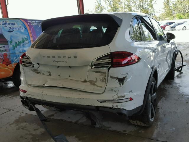 WP1AB2A22GLA93430 - 2016 PORSCHE CAYENNE S WHITE photo 4