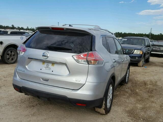 KNMAT2MT8GP692215 - 2016 NISSAN ROGUE S SILVER photo 4