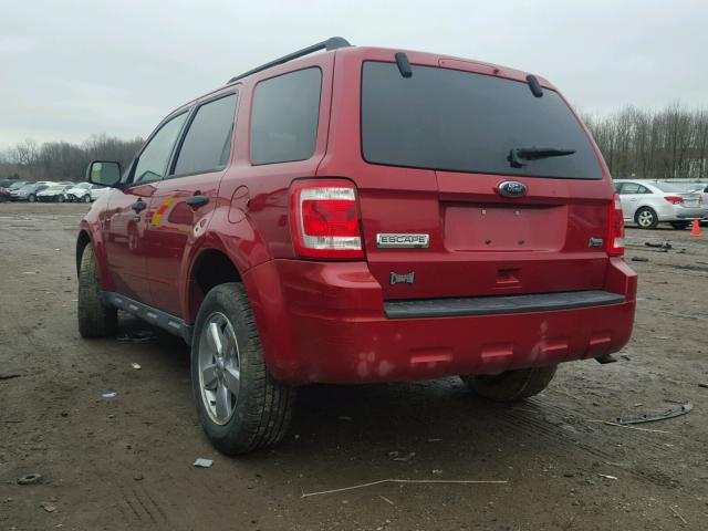 1FMCU0DG3AKB07568 - 2010 FORD ESCAPE XLT RED photo 3