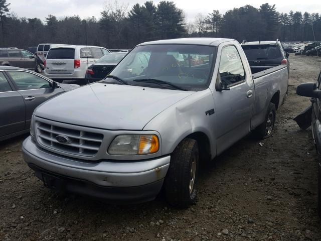 1FTRF17212NA19410 - 2002 FORD F150 GRAY photo 2