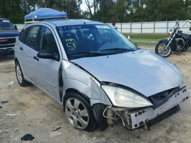 3FAFP37392R168476 - 2002 FORD FOCUS ZX5 SILVER photo 1