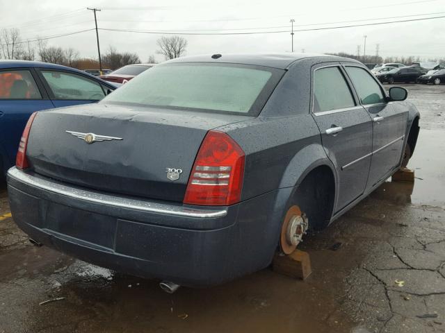 2C3KA63H27H683971 - 2007 CHRYSLER 300C GRAY photo 4