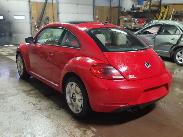 3VWJX7AT0DM672836 - 2013 VOLKSWAGEN BEETLE RED photo 3