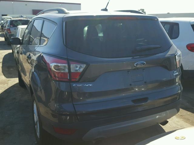 1FMCU0GDXJUA43597 - 2018 FORD ESCAPE SE GRAY photo 3