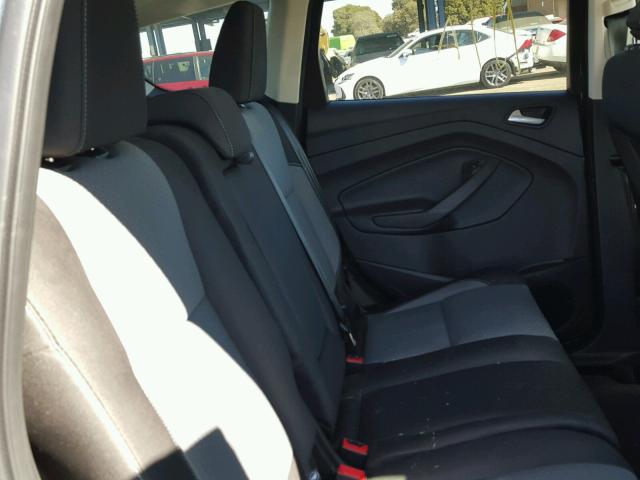 1FMCU0GDXJUA43597 - 2018 FORD ESCAPE SE GRAY photo 6