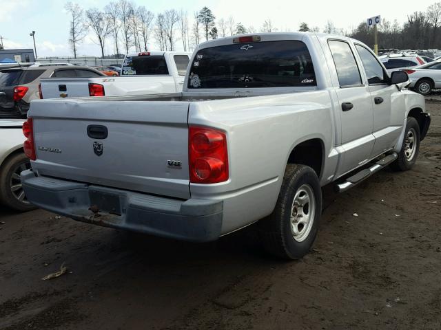 1D7HE28N76S643738 - 2006 DODGE DAKOTA QUA SILVER photo 4