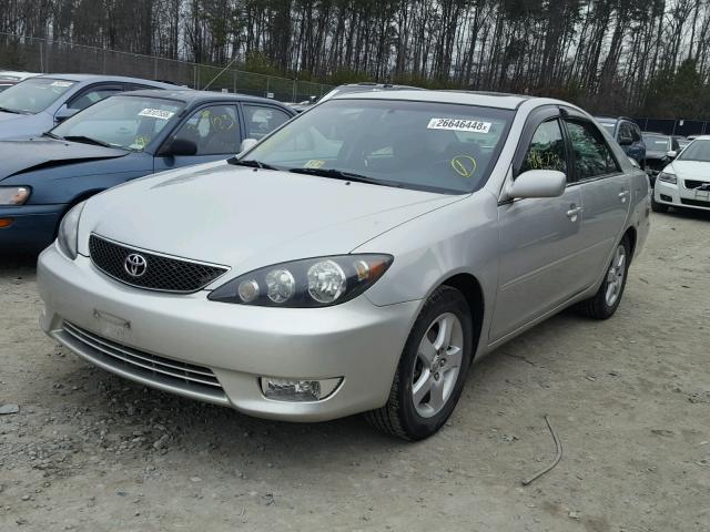 4T1BE32K16U109459 - 2006 TOYOTA CAMRY LE SILVER photo 2