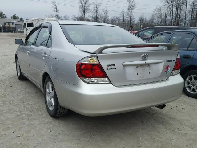 4T1BE32K16U109459 - 2006 TOYOTA CAMRY LE SILVER photo 3