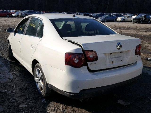 3VWRZ71K18M132129 - 2008 VOLKSWAGEN JETTA SE WHITE photo 3