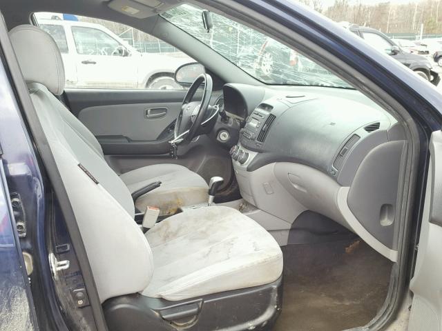 KMHDU46D18U489564 - 2008 HYUNDAI ELANTRA GL BLUE photo 5