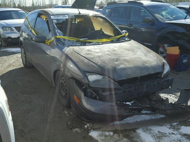 3FAFP31N35R146777 - 2005 FORD FOCUS ZX3 GRAY photo 1