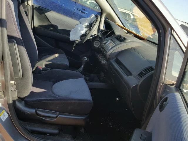 JHMGD37667S000323 - 2007 HONDA FIT S ვერცხლისფერი ფოტო 5