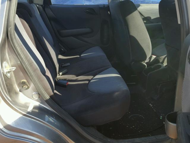 JHMGD37667S000323 - 2007 HONDA FIT S ვერცხლისფერი ფოტო 6