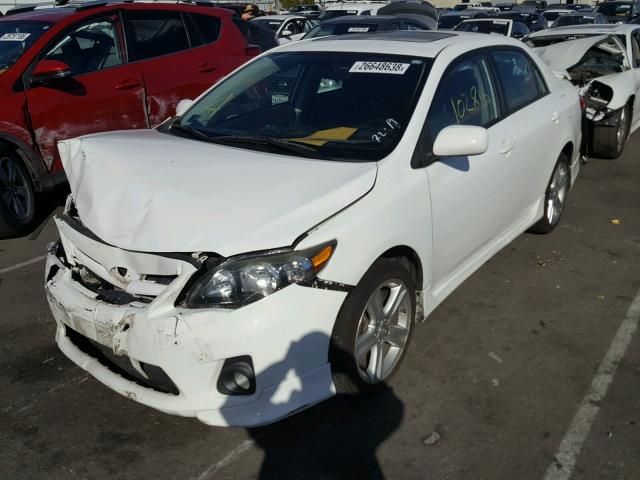 5YFBU4EE1DP145925 - 2013 TOYOTA COROLLA BA WHITE photo 2