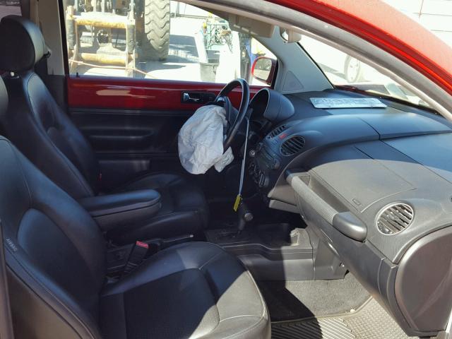 3VWRG31C59M517797 - 2009 VOLKSWAGEN NEW BEETLE 红色 照片 5