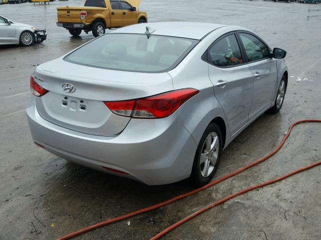 KMHDH4AE7DU815687 - 2013 HYUNDAI ELANTRA GL SILVER photo 4