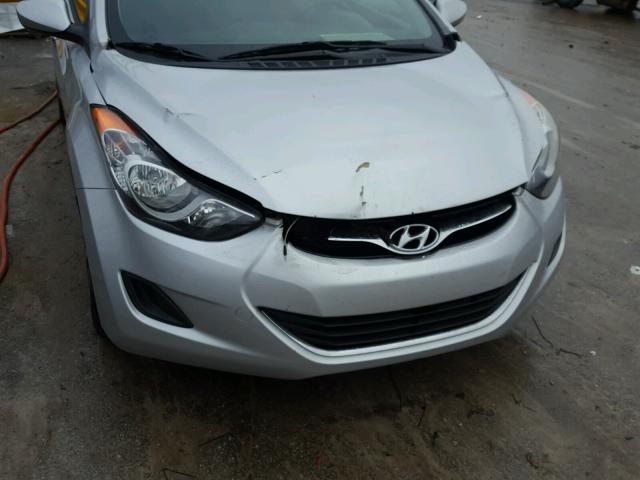 KMHDH4AE7DU815687 - 2013 HYUNDAI ELANTRA GL SILVER photo 9