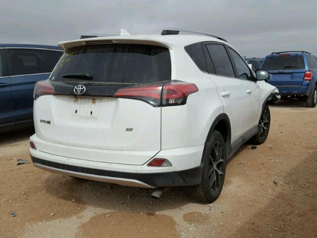 2T3NFREV1GW286122 - 2016 TOYOTA RAV4 SE WHITE photo 4