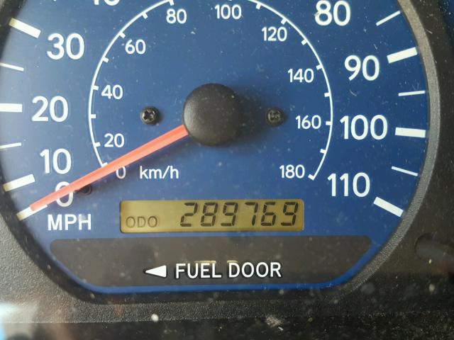 4T3ZF13C92U484041 - 2002 TOYOTA SIENNA LE GOLD photo 8