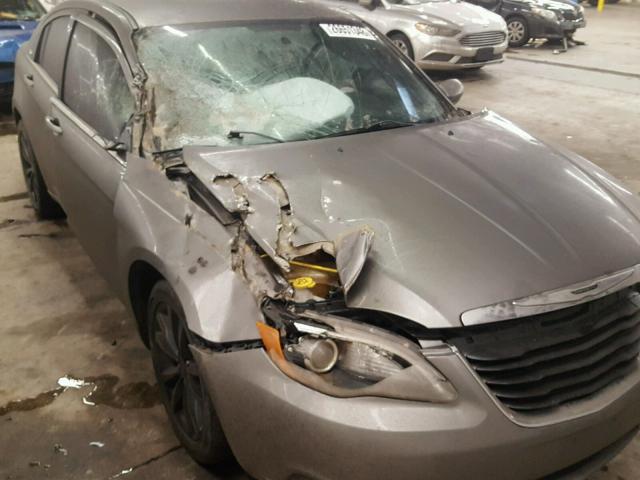 1C3CCBHG6CN222023 - 2012 CHRYSLER 200 S 石墨色 照片 9