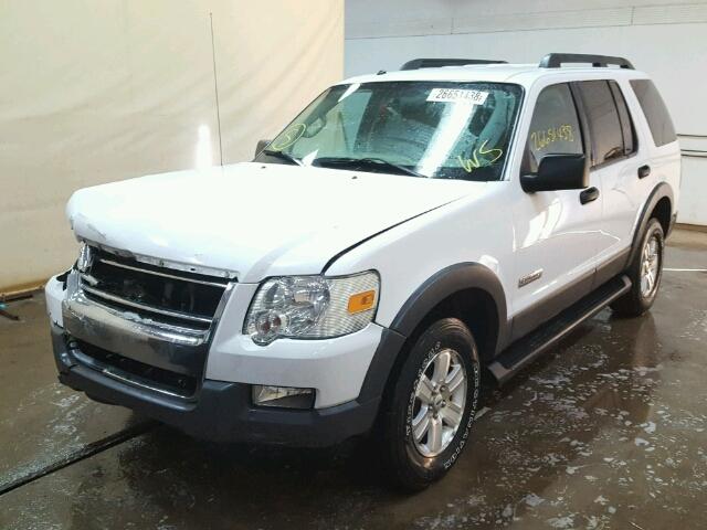 1FMEU73E66UB64182 - 2006 FORD EXPLORER X WHITE photo 2