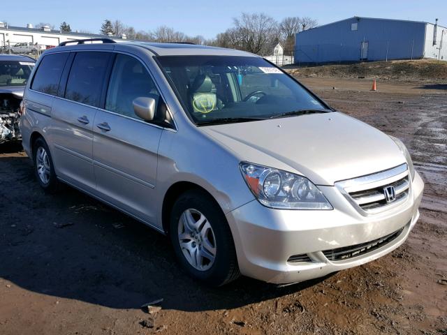 5FNRL38716B069534 - 2006 HONDA ODYSSEY EX SILVER photo 1