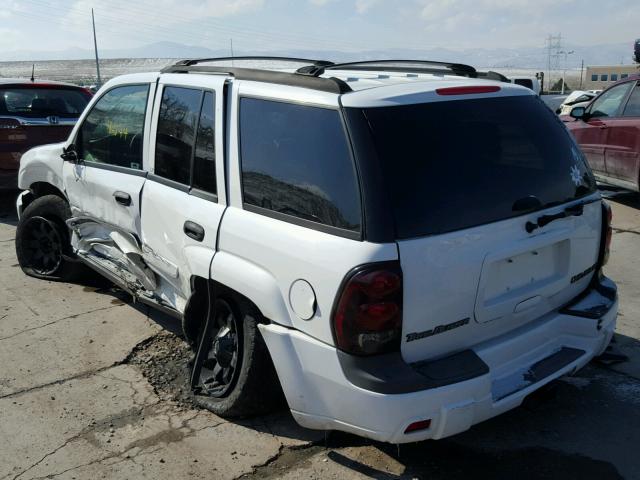 1GNDT13S022465811 - 2002 CHEVROLET TRAILBLAZE WHITE photo 3