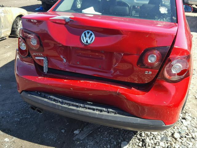 3VWAZ7AJXAM118689 - 2010 VOLKSWAGEN JETTA LIMI RED photo 9