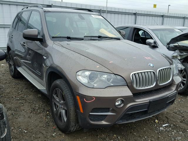 5UXZW0C55CL667760 - 2012 BMW X5 XDRIVE3 BROWN photo 1